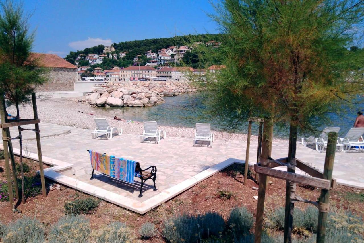 Apartments With A Parking Space Jelsa, Hvar - 8746 Jelsa  Ngoại thất bức ảnh