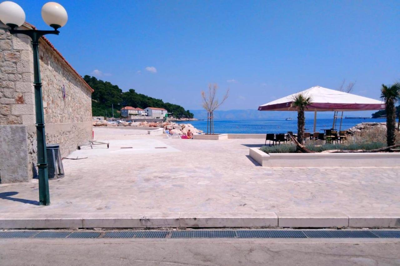 Apartments With A Parking Space Jelsa, Hvar - 8746 Jelsa  Ngoại thất bức ảnh