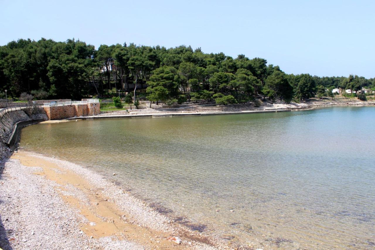 Apartments With A Parking Space Jelsa, Hvar - 8746 Jelsa  Ngoại thất bức ảnh