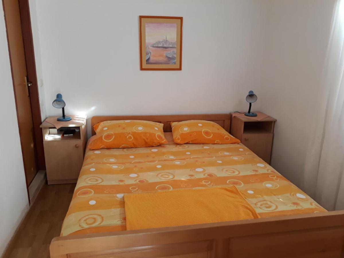 Apartments With A Parking Space Jelsa, Hvar - 8746 Jelsa  Ngoại thất bức ảnh